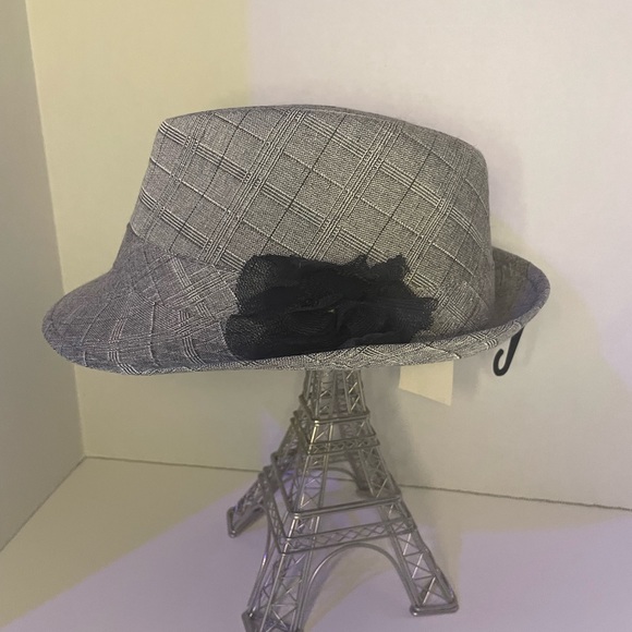 Women’s Fedora - Picture 3 of 6